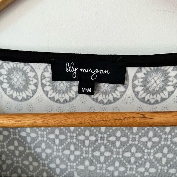 Lily Morgan Black White Medallion Kaftan Flowing Dolman Sleeves Tunic Blouse - Picture 6 of 7